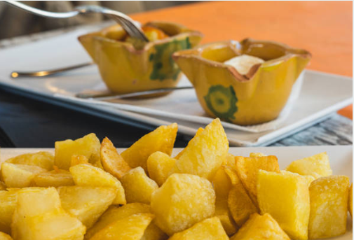 The irish #chef👨‍🍳<a href="/robertcurley35/">Slemish Market Supper Club</a> from the <a href="/SlemishSclub/">Slemish Market Sclub</a> is one of finalists🎖️of the 3rd #PatasBravas🥔 #InternationalCompetition

Rob and 21 other chefs🔪👩‍🍳will compete in #Palancia to find the best #recipe🗒️