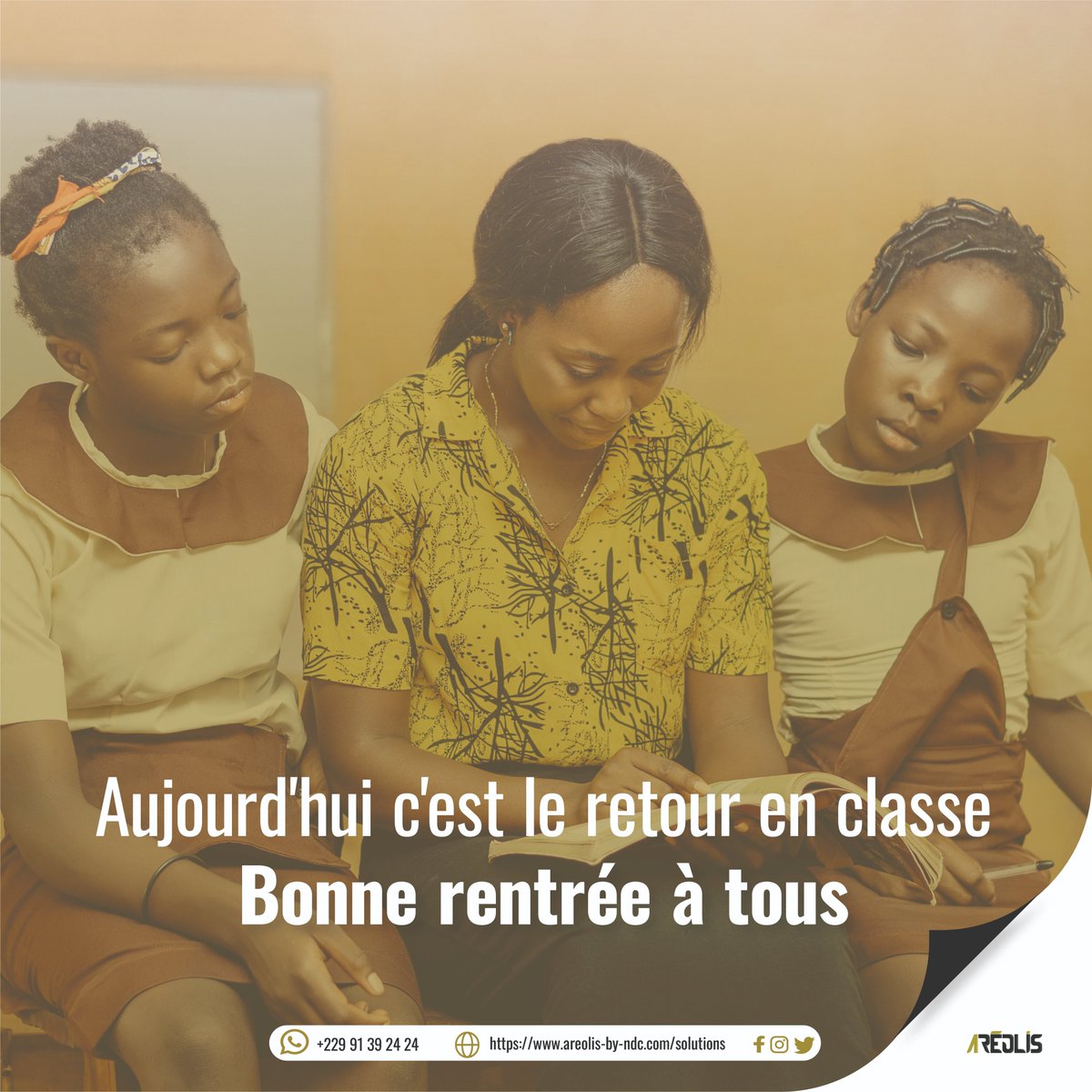areoliscoworkin's tweet photo. Un bel début de rentrée scolaire arrosée d'une pluie.
Bonne rentrée scolaire à tous les élèves du Bénin.

#espacecoworking #hôteldentreprise #aréolis #cotonou #Wasexo https://t.co/UHKtO6bhCW