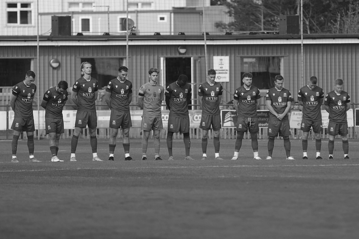 The thoughts of everyone at Baffins Milton Rovers Football Club are with The Royal Family today as Her Majesty, Queen Elizabeth II, is laid to rest. 

Thank you, Ma'am.