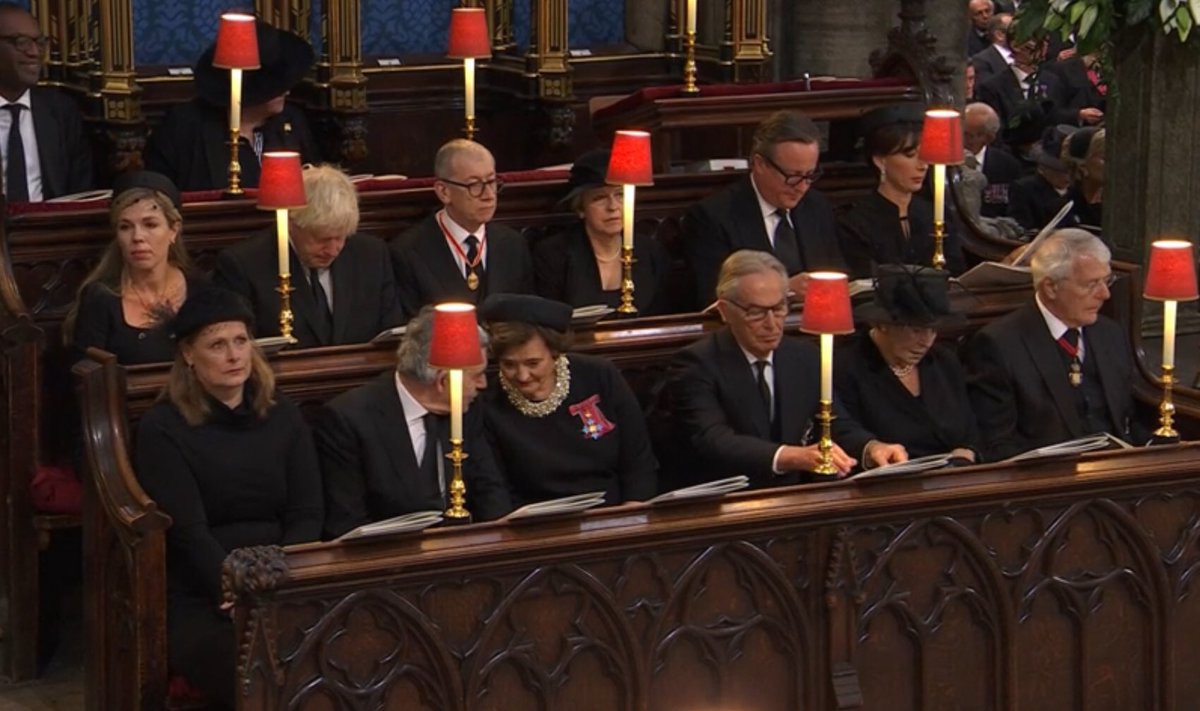 chris-on-twitter-rt-pippacrerar-all-six-former-living-british