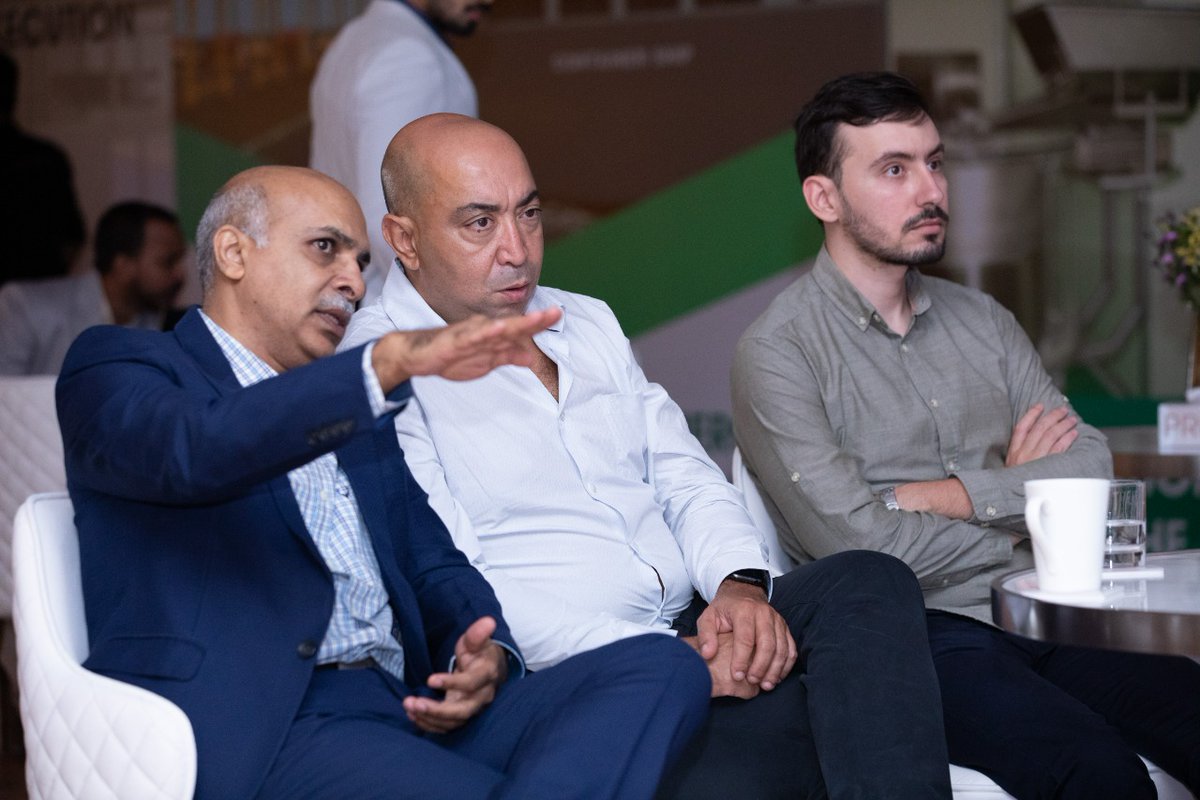 pharma_access's tweet image. @PharmaAccess &amp;amp; Modular Mobile Facility is extremely proud &amp;amp; glad on the visit of Dr. Samir Lacheheb &amp;amp; Mr. Walid Chabla. Deep gratitude is what we&apos;re feeling on your visit to the most innovative pharmaceutical facility.

#ModularFacility #facilitydesign #ModularPharmaengineering