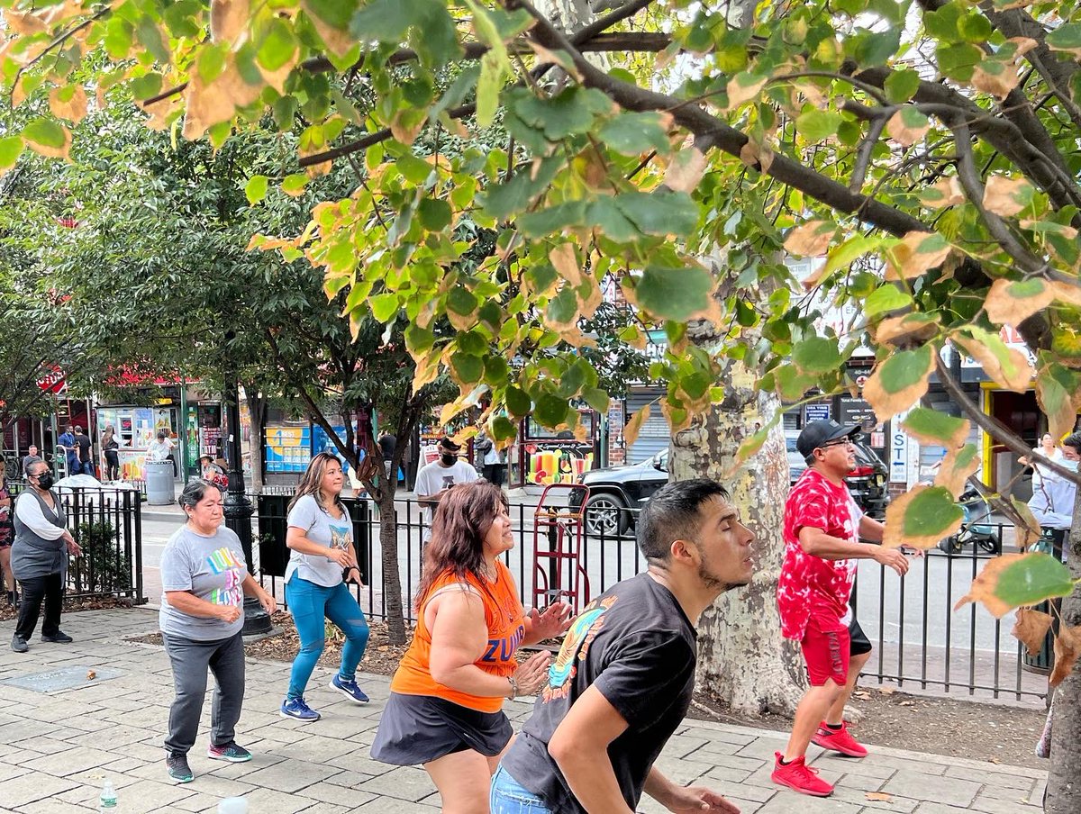 82ndStQueens's tweet photo. Good morning - join us for Zumba at 11am! The @82ndStQueens Partnership offers free Zumba classes every Monday w/ the amazing Veva.
Free & open to all.
#shoplocal
#NeighborhoodsNow
@van_alen
@UDFNYC
#JacksonHeights
#elmhurst
#zumba #freezumba
#dunninghamtriangle https://t.co/WOiV6NoDVL