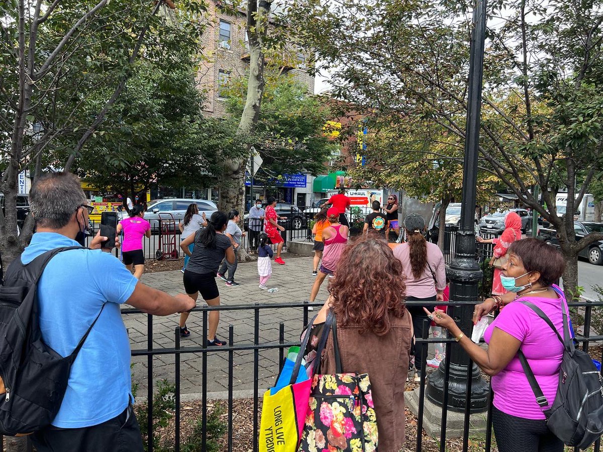 82ndStQueens's tweet photo. Good morning - join us for Zumba at 11am! The @82ndStQueens Partnership offers free Zumba classes every Monday w/ the amazing Veva.
Free & open to all.
#shoplocal
#NeighborhoodsNow
@van_alen
@UDFNYC
#JacksonHeights
#elmhurst
#zumba #freezumba
#dunninghamtriangle https://t.co/WOiV6NoDVL