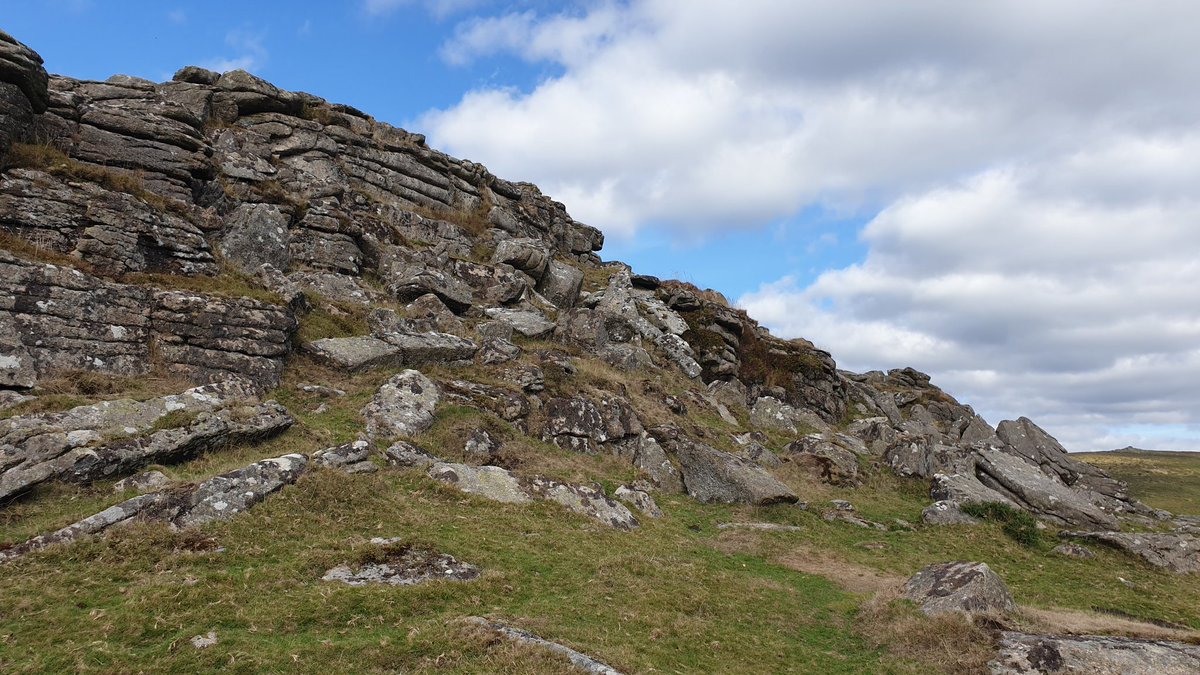brigrills's tweet photo. #SharpTor at #Dartmoor yesterday.#hiking #Hike
@andyjc0564 @arossoutdoors @basmange @CatherineMonk1 @cerizhanathomas https://t.co/rkXEu0wncJ