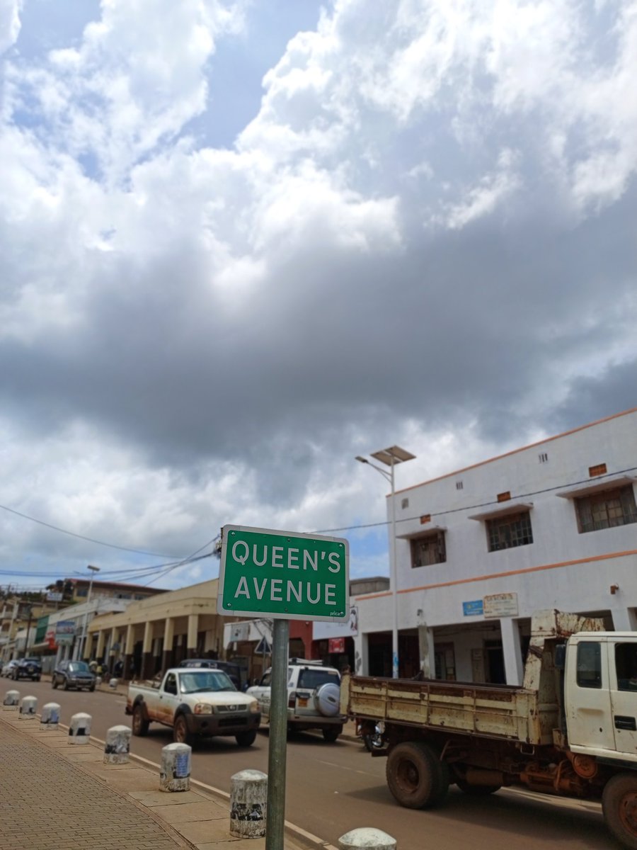 Omwanawomuntu_'s tweet photo. Keeping Up with #Gulucity https://t.co/NTYL50ysKW