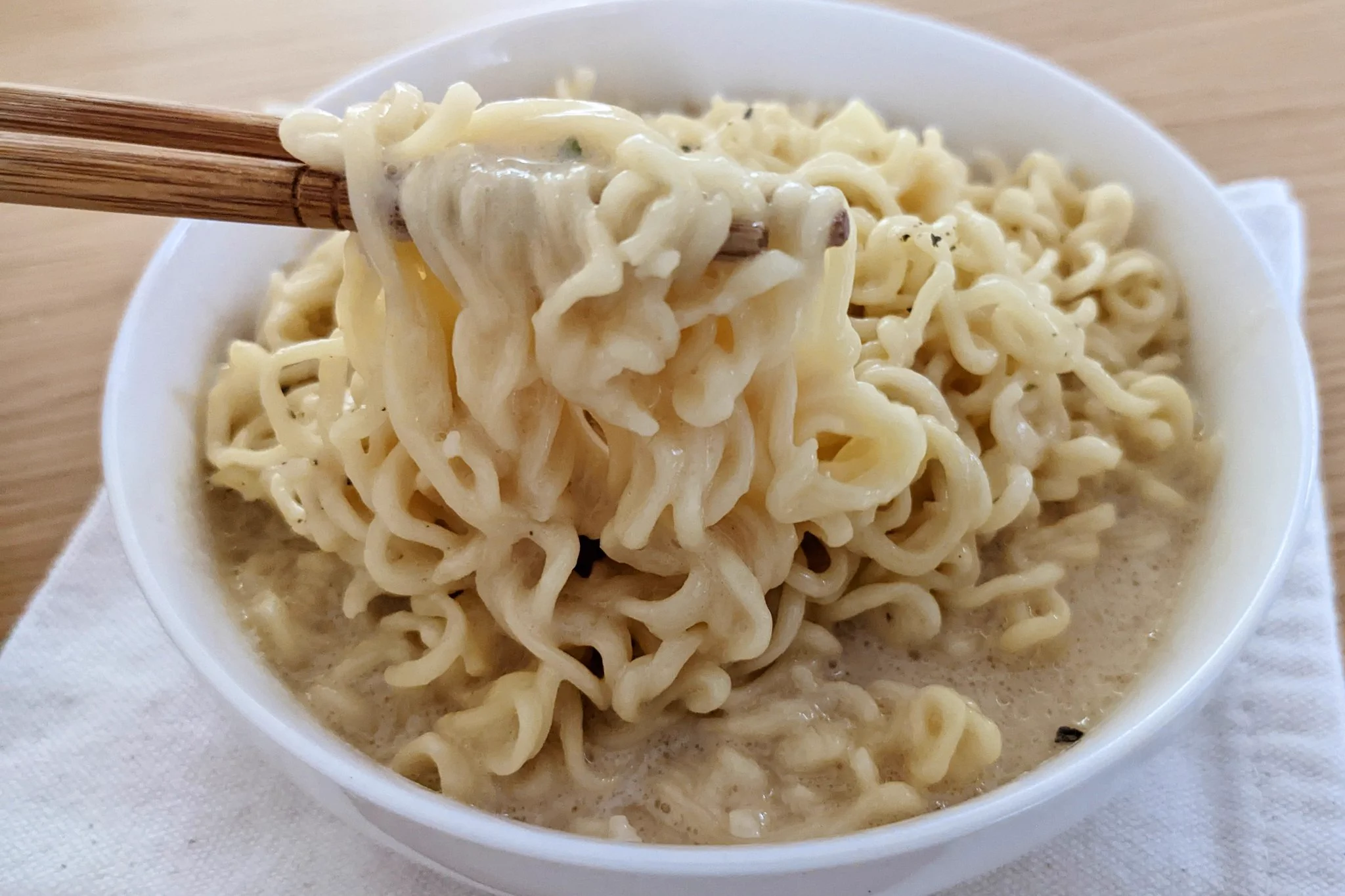 チーズやバターとの組み合わせがとっても美味しそう！「サッポロ一番みそラーメン」のアレンジレシピ！