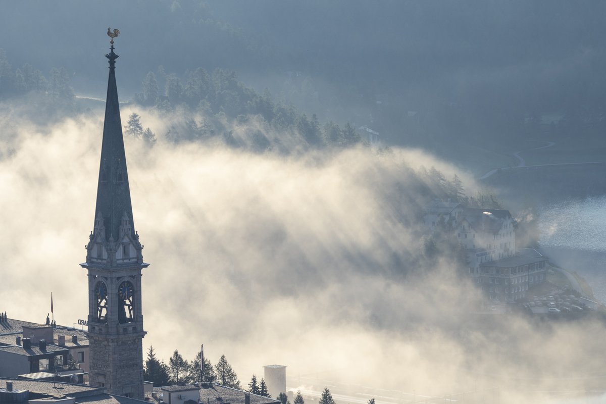 Die St. Moritzer Hotelstatistik für den August zeigt wie schon in den vergangenen Monaten einen positiven Trend: Im August 2022 konnten 31'640 Ankünfte und 91'147 Logiernächte verzeichnet werden. Das sind 12,1 % mehr Ankünfte und 1,2 % mehr Logiernächte als im Vorjahr.
