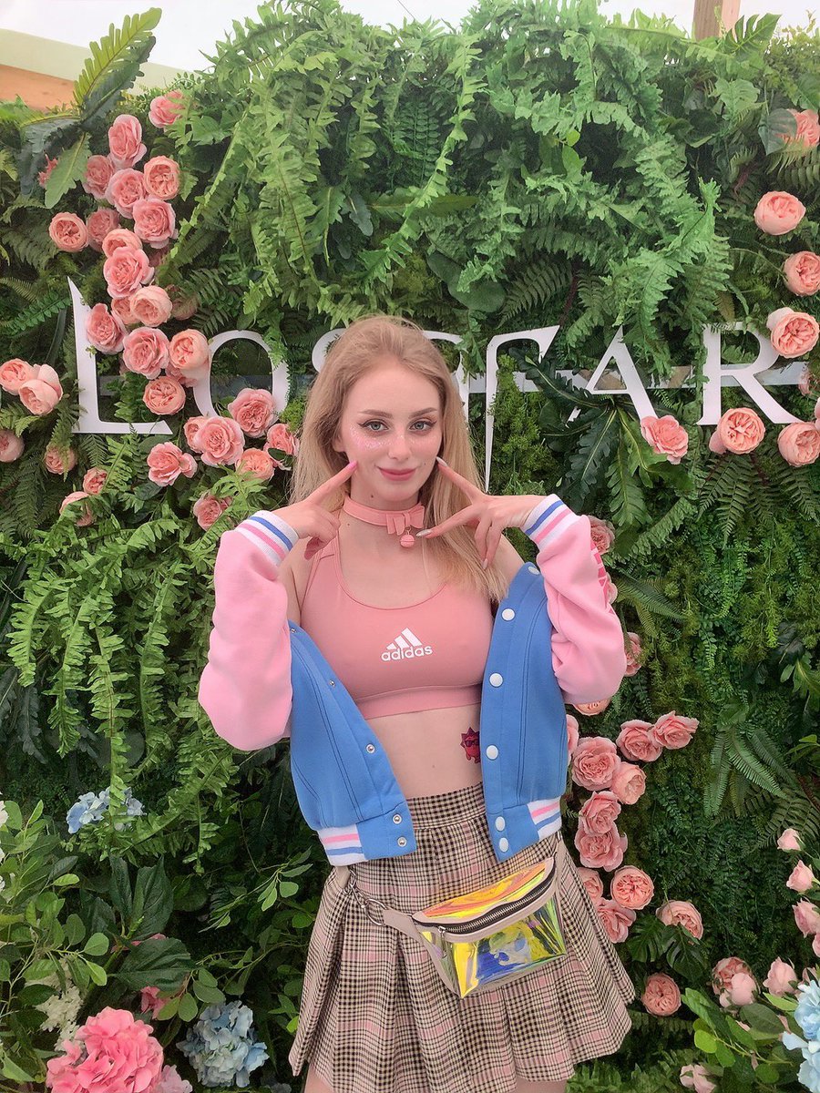 Hi guys, it’s my new page for cosplay and cute irl photos 🥰 follow me http...