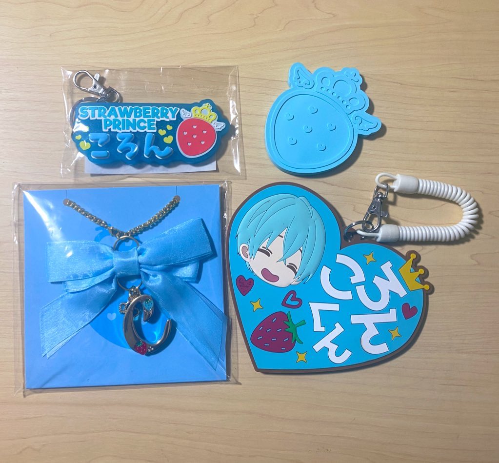 nice_nico04's tweet photo. 求）現金orなにわ男子グッズ（長）

譲）画像のもの

お取引方法 
現金書留・メルカリ

 #すとぷりグッズ
 #すとぷりグッズ買取
 #ころんくんグッズ買取
 #なにわ男子グッズ買取 https://t.co/K1r97dCL4v