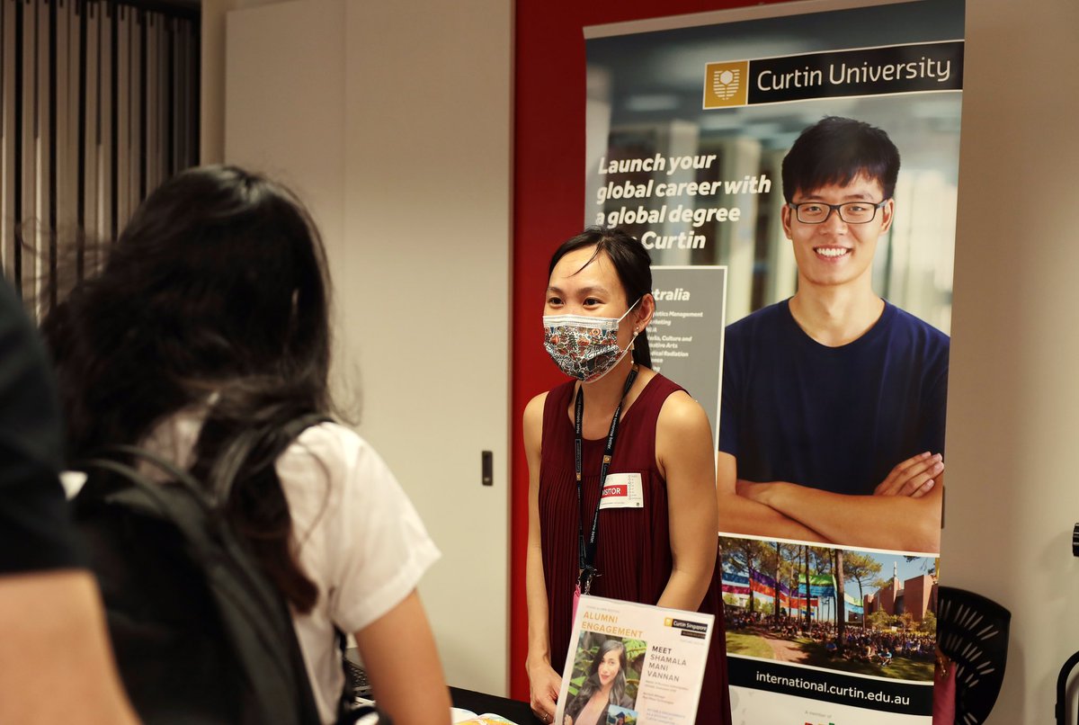 DCSG_Dulwich's tweet photo. Our Year 12 and 13s were spoiled for choice today at the #LionCityFair as they learned about different universities available globally and discovered their potential Best Fit course from over 100 vendors 🧑‍🏫

#DCSG #MyBestFit #University #PersonalisedPathways #GraduateWorldwise https://t.co/5yFmpWIf9I