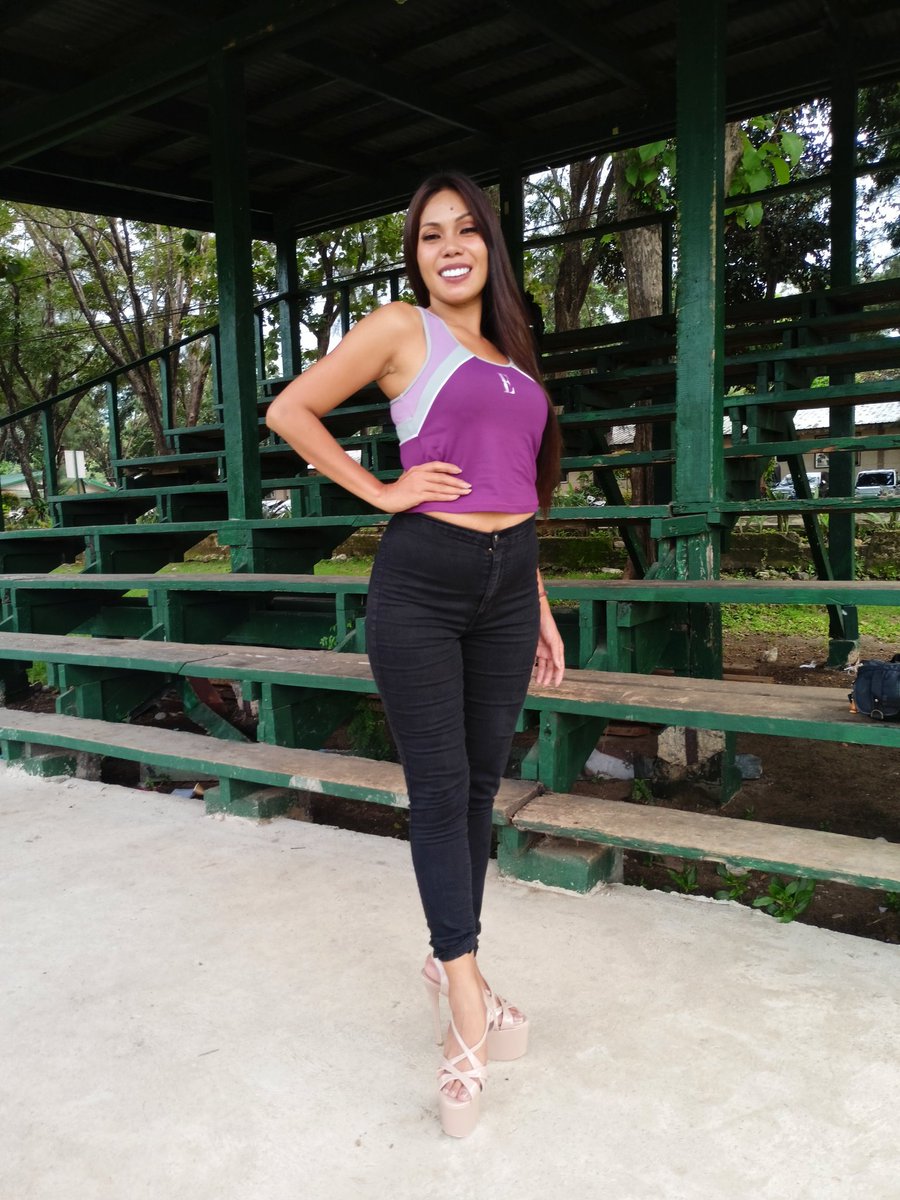 janpaasa1996's tweet photo. Pasarela training and Q&amp;A coaching with CDO's representative for Mrs Universe Philippines 2022, Mary Sharapova 🇵🇭👑❤️

#BeautyAndGlamour #KFamilia #KFCdeO #KF #CrownGloryLegacy #MrsUniversePhilippines https://t.co/yz8iltfdwA