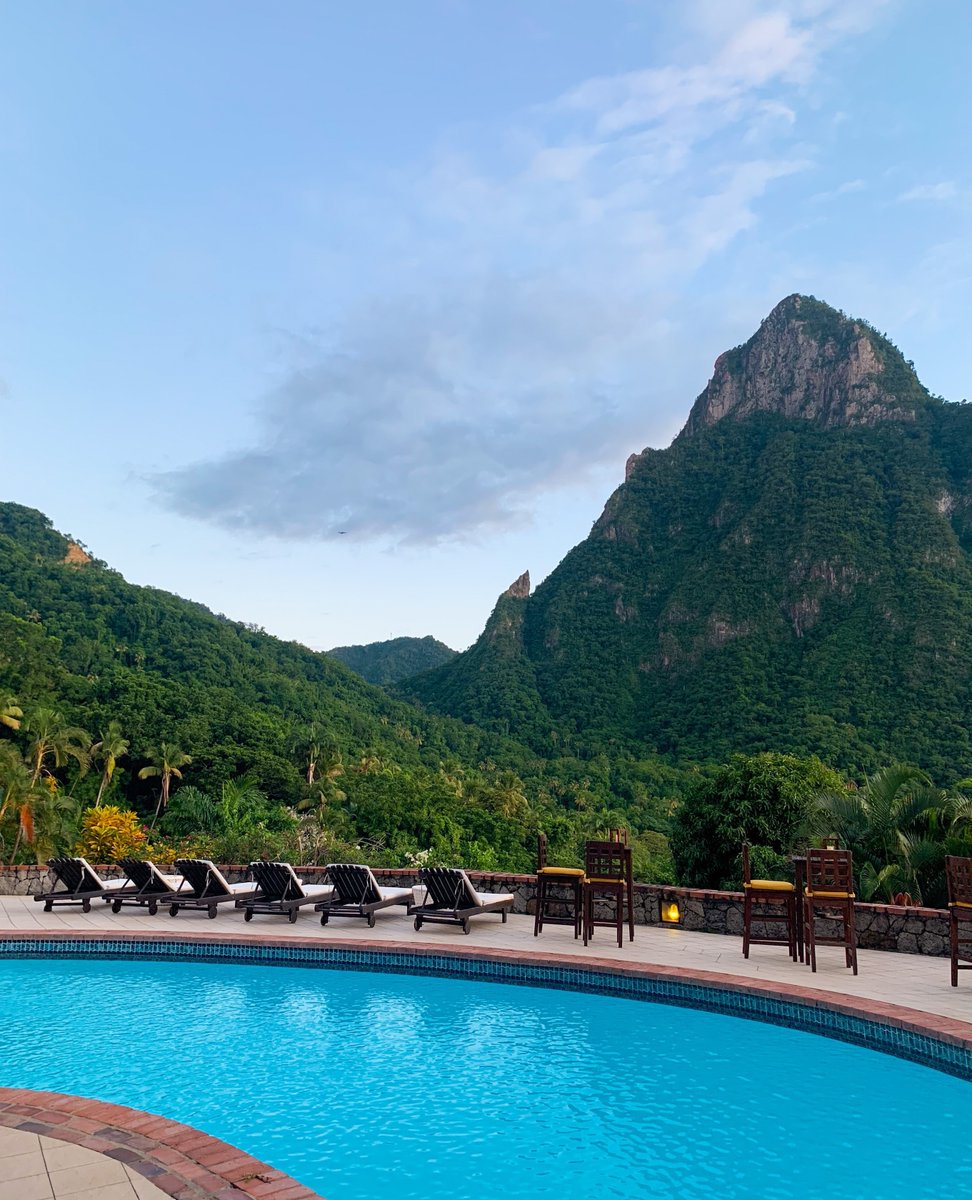 Stonefield_Res's tweet photo. Name a more iconic view of Gros Piton 😍 We'll wait.. 

#stonefieldvillaresort #escaperelaxrejuevnate #saintlucia #pitons #travelsaintlucia https://t.co/828EdrL72k