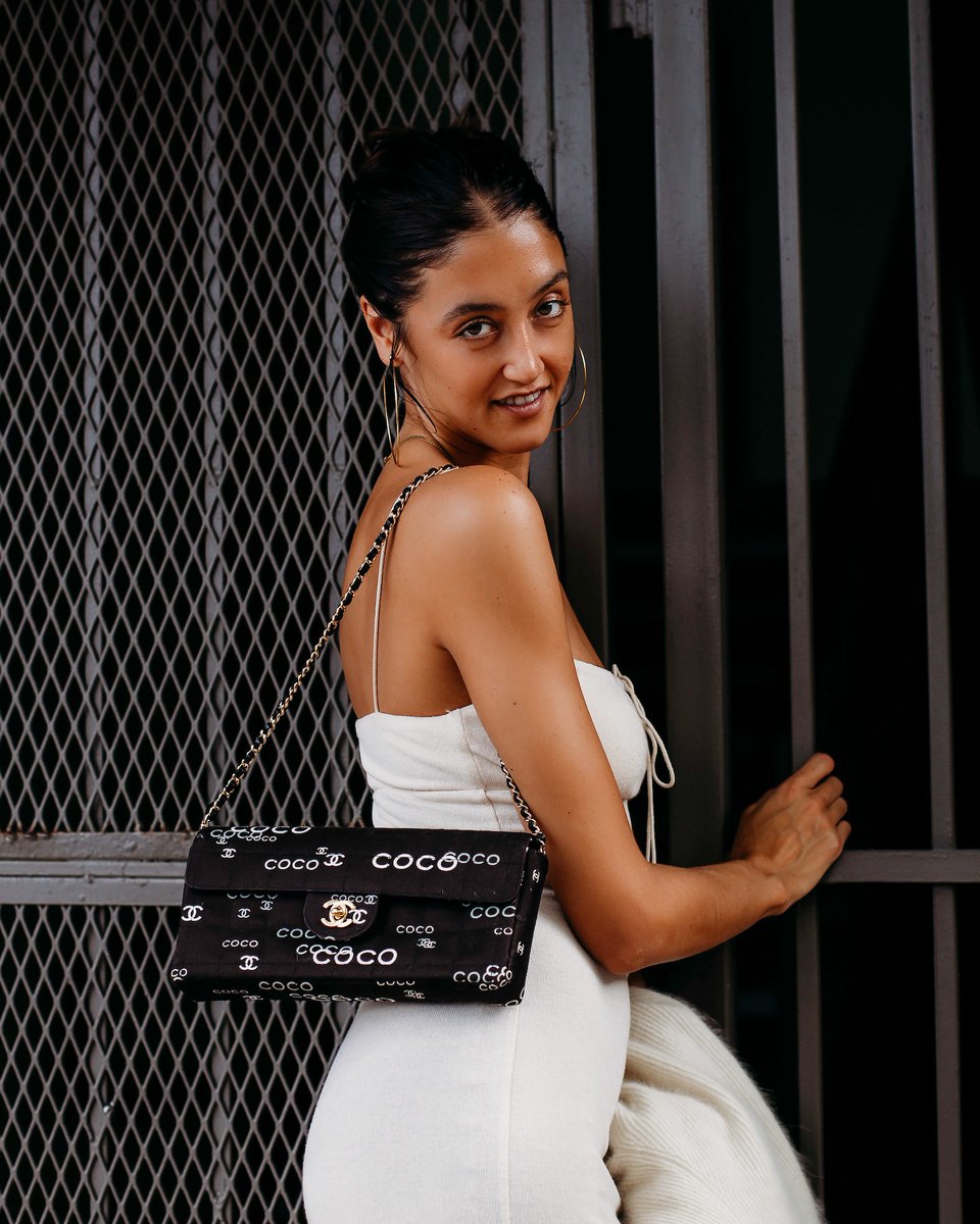 coutureusa's tweet image. Alina is ready for a day out or date night with the #Chanel Coco Chocolate Bar Flap bag.
.
* This item may no longer be available. Please DM us for inquiries about availability. #monogrammonday
