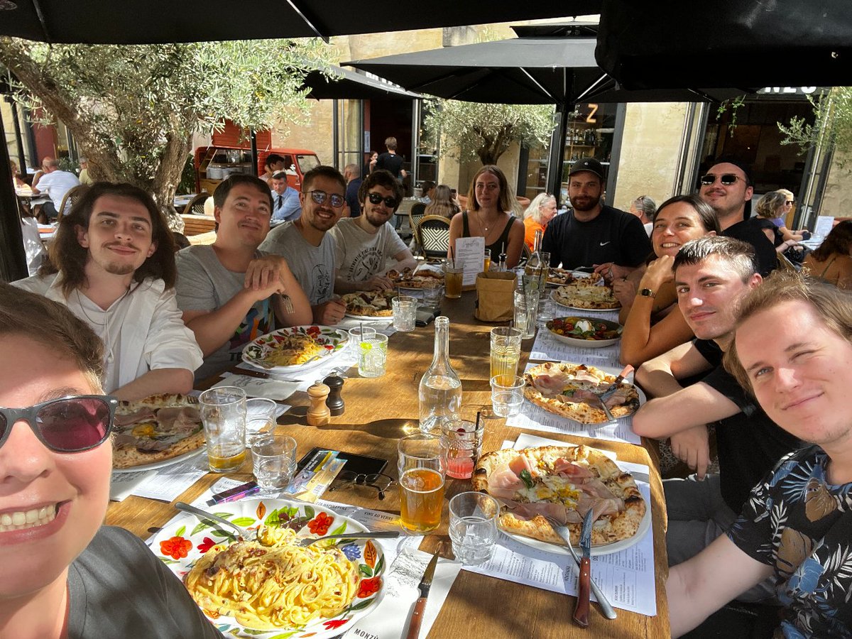 ProgramistoTech's tweet photo. Un retour en image📷 sur le dej mensuel de la #team #consulting 👌

Vous l'avez certainement déjà remarqué, mais on adore la cuisine italienne chez Programisto !🍕

#programisto #Bordeaux #tech #dev https://t.co/NuHHCCrYJ1