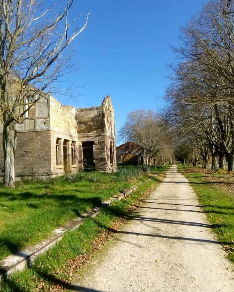 kepa_menendez's tweet photo. Arkijas, lugar de novela.
"La Ficha 145 de Núremberg"
#ferrocarril #Vasconavarro #Trenico #NudoFerroviario #CasaBrigadas #TúnelAcedo #ViaductoArkijas #EstaciónZúñiga #TierraEstella #Acedo #Arkijas #Zúñiga #ViaVerde #patrimonio #naturaleza #literatura #thriller #historia https://t.co/5iT8qOouU2