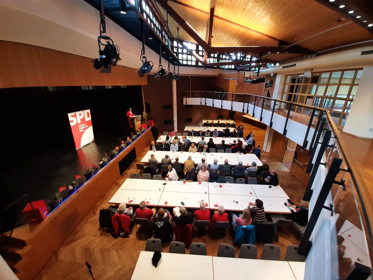 SPDUnterallgaeu's tweet photo. 😄 @janrothenb ist nun auch offiziell der OB-Kandidat der @SPDMemmingen für die Oberbürgermeisterwahl im kommenden März. Die Mitgliederversammlung hat ihn einstimmig nominiert! Glück auf für dich Jan! Wir freuen uns auf den Wahlkampf... 😄 https://t.co/SocBT0ZRFq