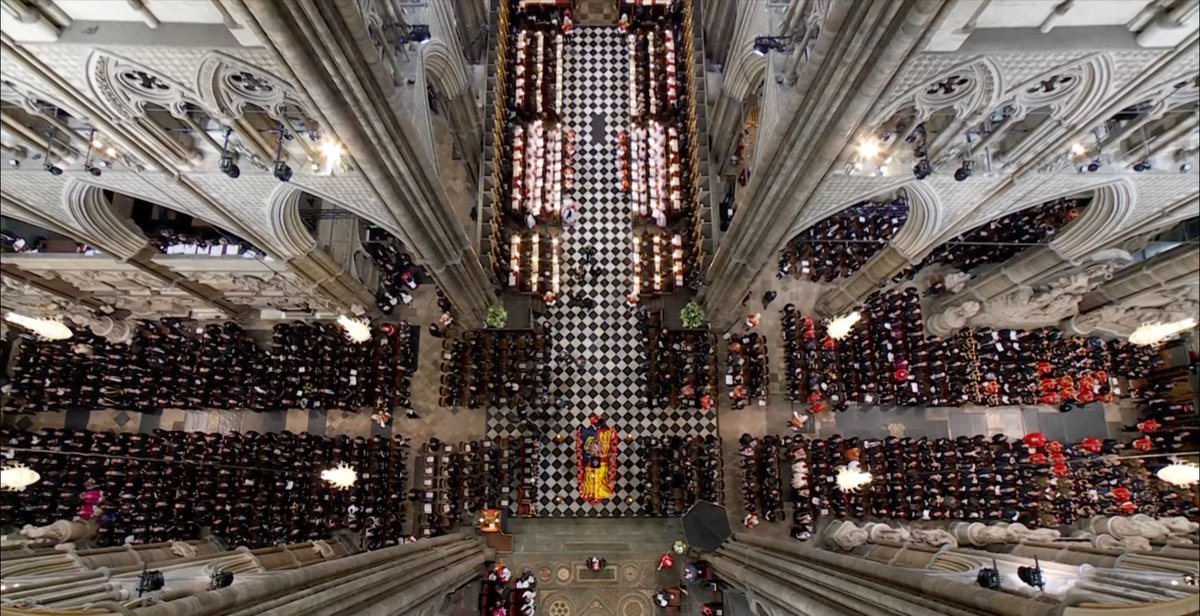 She was married here.

She was crowned here.

Today, Westminster Abbey bids farewell to Queen Elizabeth II.

#QueensFuneral
