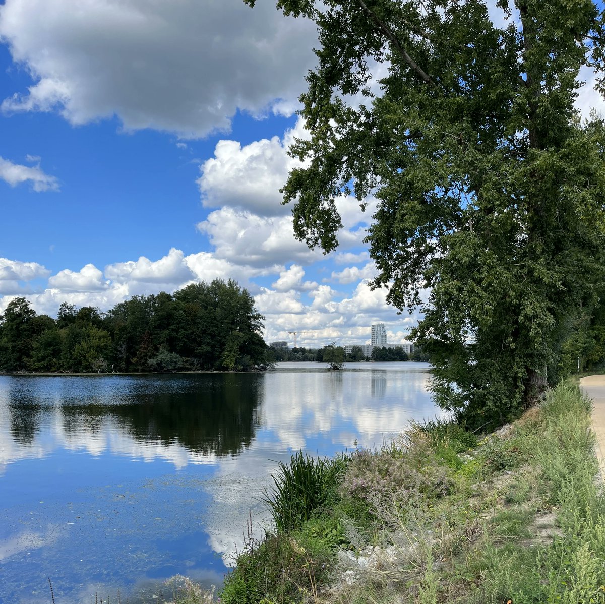 Engel & Völkers Berlin (@engelvoelkersb) on Twitter photo Der Grundstein ist gelegt 🏗️ Bis 2024 entstehen auf der Insel #Eiswerder in Berlin-Spandau 204 #Eigentumswohnungen. Das Neubauprojekt #STADTLANDHAVEL hat mit der Grundsteinlegung die erste Etappe auf diesem Weg gemeistert. Mehr Infos zum Projekt: engelvoelkers.berlin/3xiBKjk Der Grundstein ist gelegt 🏗️ Bis 2024 entstehen auf der Insel #Eiswerder in Berlin-Spandau 204 #Eigentumswohnungen. Das Neubauprojekt #STADTLANDHAVEL hat mit der Grundsteinlegung die erste Etappe auf diesem Weg gemeistert. Mehr Infos zum Projekt: engelvoelkers.berlin/3xiBKjk