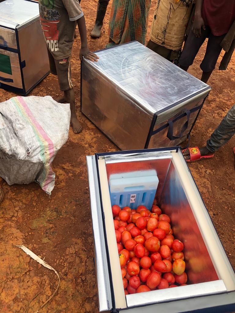 AkezaGermaine's tweet photo. UPDATES.
With emerging issues of massive post harvest losses, #MoFresh Box, is an off-grid cold transportation box that is used to store Fresh Produce to avoid its spoilage.
Dear #farmers,
Reach out +250788526631 https://t.co/6ENiXp1cLD