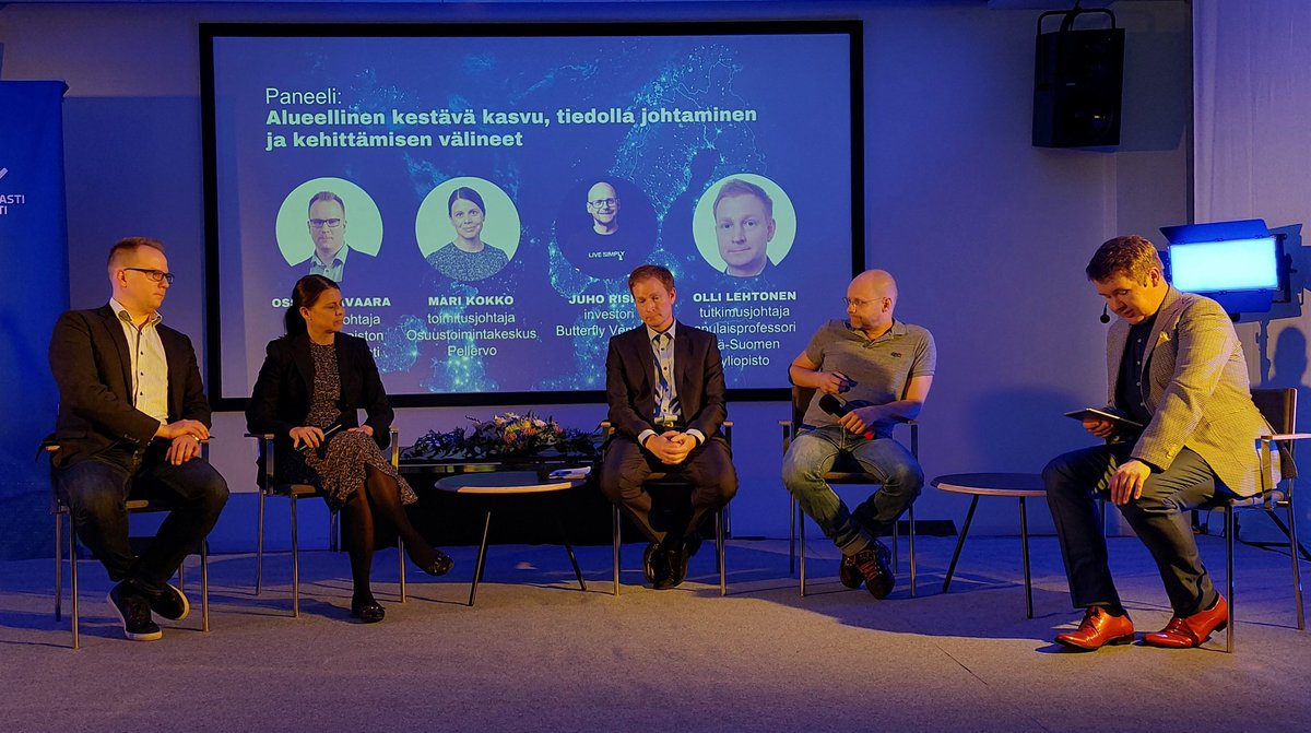 UniOuluKSI's tweet photo. . @KokkoMari Osuuskuntatoiminta voi auttaa pieniä yrityksiä alkuun. #kerttusaalastiseminaari #UniOuluKSI #kerttusaalastisäätiö @Nivalankaupunki #Nitek @UniOulu https://t.co/p9QOAikrQj