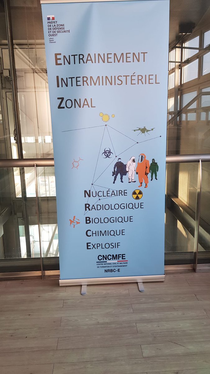 armeeszoneouest's tweet photo. C'est parti pour les EIZ 2023 à Nantes en présence de madame Guyader, PDDS de la ZDS Ouest et du général Couëtoux, général adjoint à l'#OGZDS Ouest
#NotreDefense https://t.co/Ac8efVdtWr