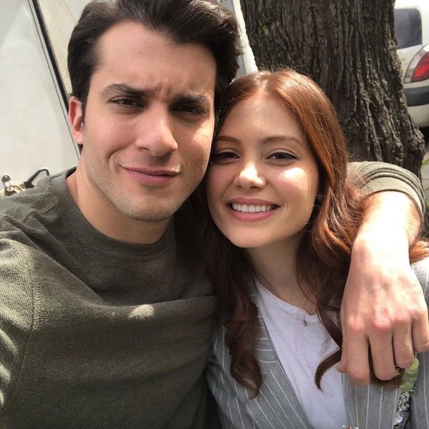 h_zdid's tweet photo. Her sene Aslan Ailem’e bu ikili için baştan başlıyorum ve sadece onların sahnelerini izliyorum…
[#AslanAilem|#UmPel] https://t.co/kn5bNKw4JM