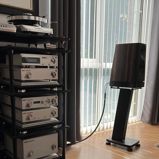 avcat_jp's tweet photo. イギリス
Padood Ltd
https://t.co/4H6CF0BABi

YG Acoustics Peaks Series TOR 
のデモ開始を報告

＊日本では（間に合えば）東京インターナショナルオーディオショウにてお披露目されるはずです https://t.co/XKZijnrCRZ