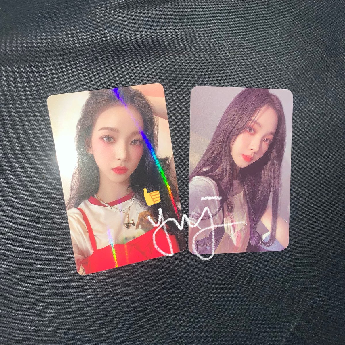 yujtzu's tweet photo. wts // want to sale

pc karina sg22 &amp; karina clio r3 cushion ver. 130k, ada slight kecil seperti di foto yaa! bisa syopi freeong, dom jatim.

#. wtb photocard poca ready redi ina id sg 22 season greetings 2022 https://t.co/6VJytqmmte