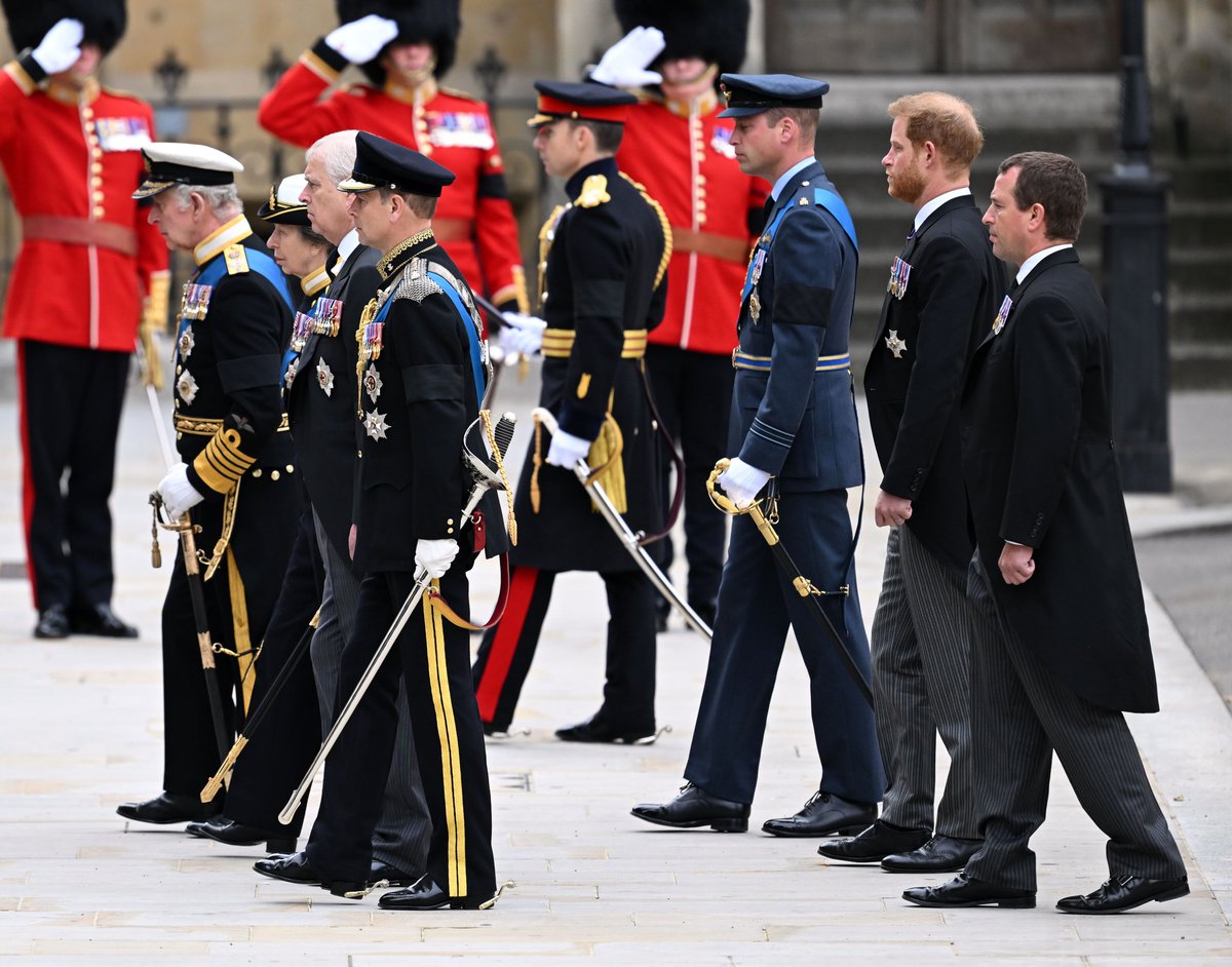 HM Queen Elizabeth II coffin arrives at Westminster Abbey followed by her children #QueenElizabethII #Royals #funeral #WestminsterAbbey