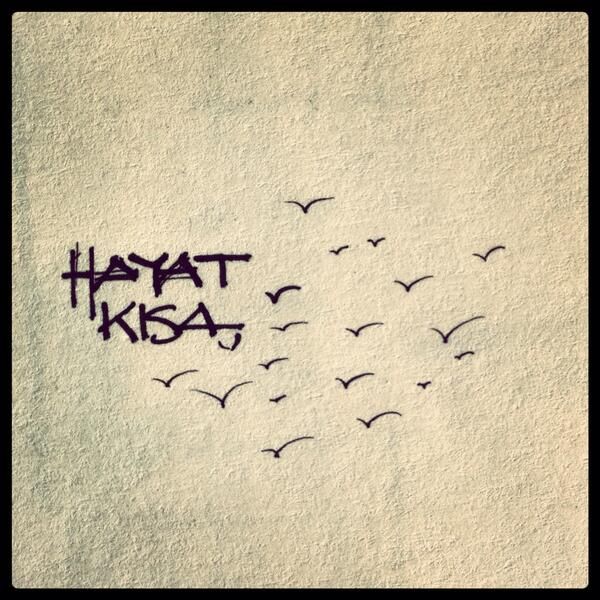 HepsiGercek37's tweet image. Neşet ERTAŞ "Zahidem" demiş, Sen hala, siyaset, onun bunun hayatı, yalan, iftira, dedikodu, gıybetten medet umuyorsun...!

#Oysa