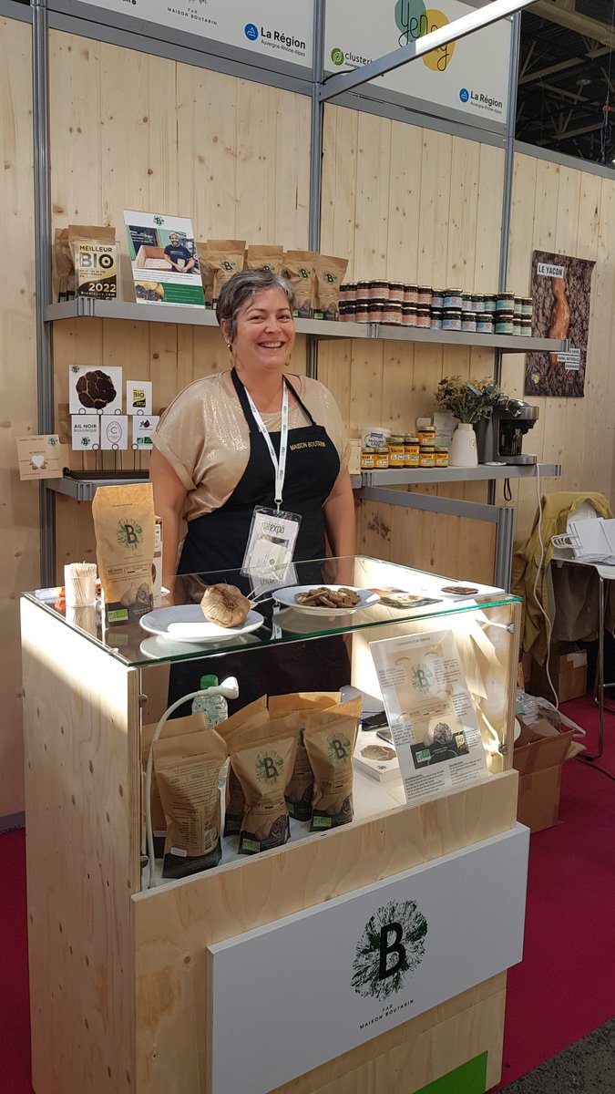 MaisonBoutarin's tweet photo. Venez découvrir notre ail noir bio sur le salon @Natexpo avec le @Cluster_Bio !

@La_drome @auvergnerhalpes 
#ailnoir #ailnoirbio #drôme #MaisonBoutarin #natexpo https://t.co/RHToYYS4kp