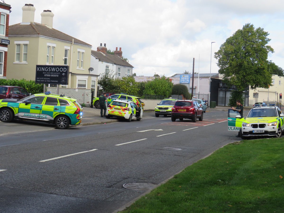 R2Images's tweet photo. Multiple Emergency Service response outside the Kingswood B&amp;B in Norton including the Air Ambulance https://t.co/bhGT6EVnM9