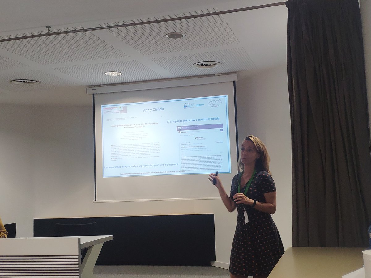 nanodialogos's tweet photo. Continuamos esta interesante sesión de #ciencia y #arte en #CGutenberg22 con @ClaudiaGrossi4 

Nos hablará de un proyecto que desarrollaron con fotografos https://t.co/LO9JhcOcyh