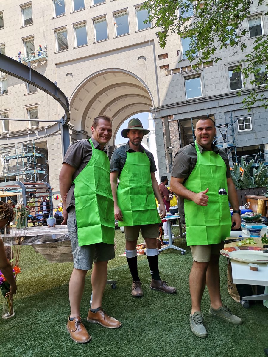 PhukaziVenues's tweet photo. Great initiative @fnbsa, we loved the way you utilized your beautiful space today, in celebration of #HeritageMonth by your employees..
We love the "unity in devecity", the core essence of what our country 🇿🇦 is made of.. 🌈
#BankCity https://t.co/GgjBRoajCN