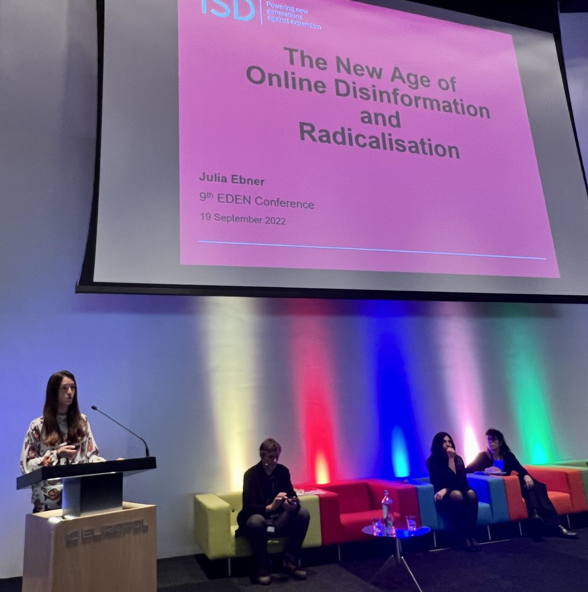 mhudobnik's tweet photo. ✨ If you cannot make it, fake it - the #cyberspace as a place for the spreading of #disinformation #propaganda and #online #radicalisation with @julie_renbe #CamilleAntunes and @julianagragnani moderated by #PaulDeHert @Europol‘s #EDEN22 conference❗️#DataProtection #EDEN https://t.co/JlzvnFz3s7