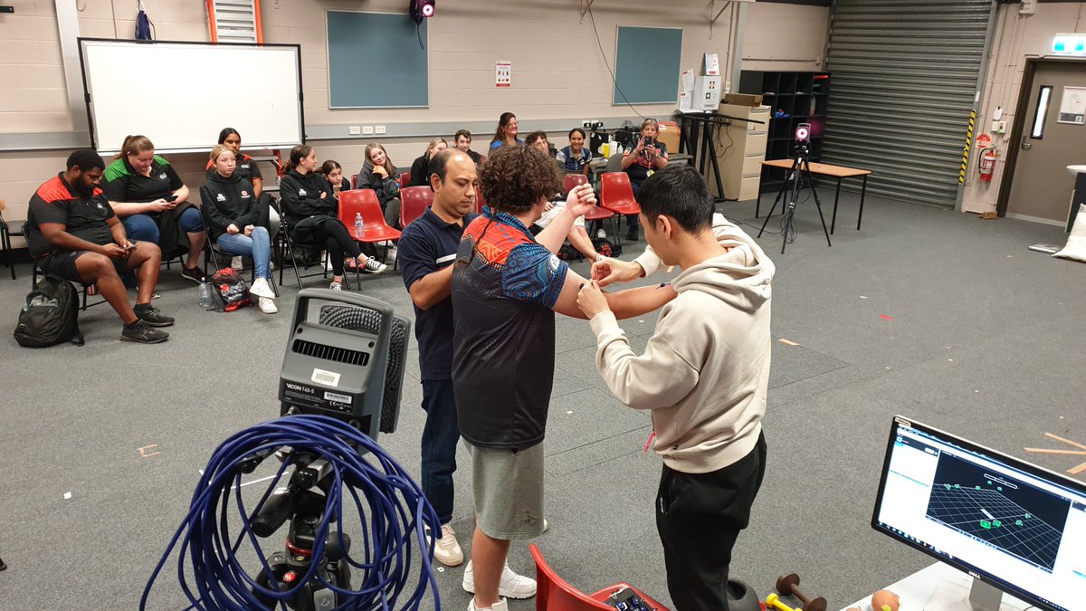 fzrabbi's tweet photo. Great experience with year 11 &amp; 12 students from different schools visiting #Biomechanics Lab @Griffith_Uni. Three sessions so far this year. More to come! @Jon_Headrick #LearnBiomech #LearnWithFun https://t.co/vuR0XJaukp