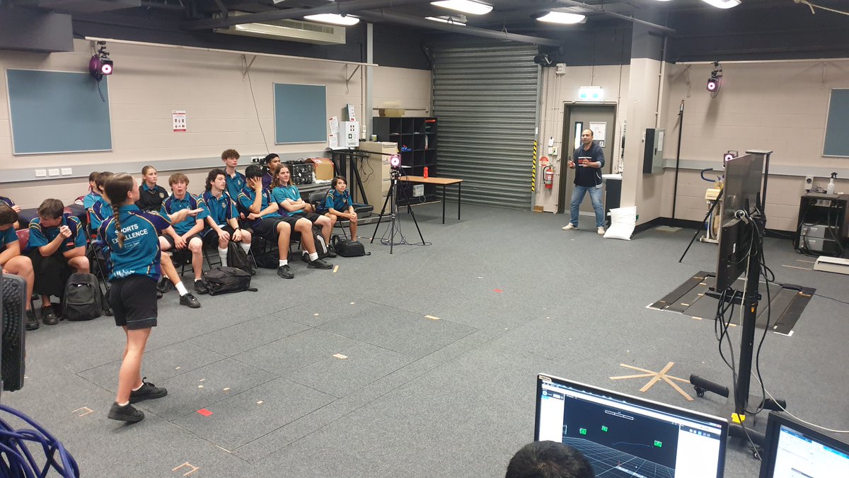 fzrabbi's tweet photo. Great experience with year 11 &amp; 12 students from different schools visiting #Biomechanics Lab @Griffith_Uni. Three sessions so far this year. More to come! @Jon_Headrick #LearnBiomech #LearnWithFun https://t.co/vuR0XJaukp