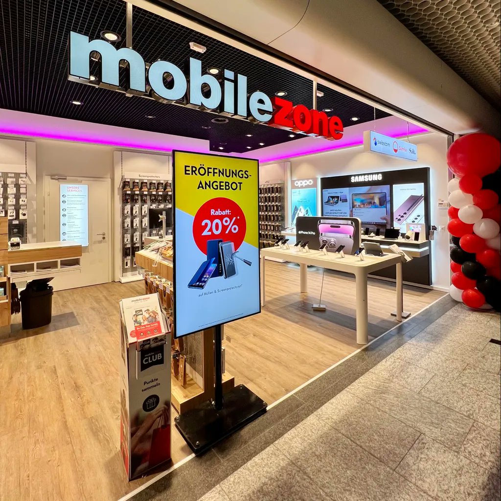 mobilezone's tweet image. Im Einkaufszentrum #Regensdorf findest du seit diesem Wochenende einen frisch umgebauten mobilezone Shop mit spannenden Eröffnungsangeboten. ❤️ Komm vorbei!