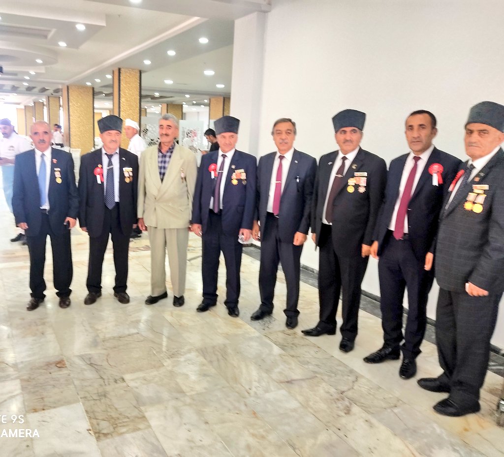 VAN ESOB tweet media