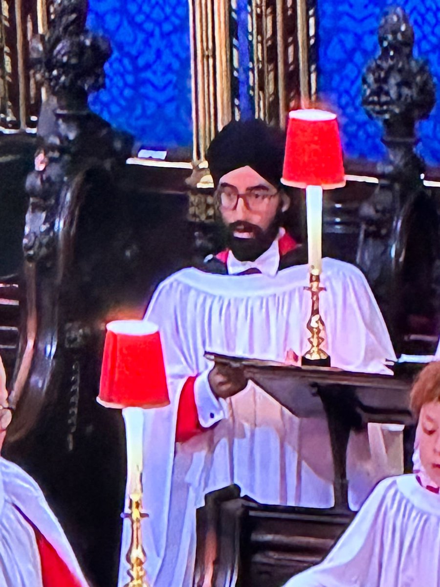 TommySandhu's tweet photo. If you hear a “Boleeeeh Soh Nihal” at the end of the service … I think we can work out where it came from! 😂 
#queen #queensfuneral 🙏🏽 https://t.co/YWxlaaZWsF