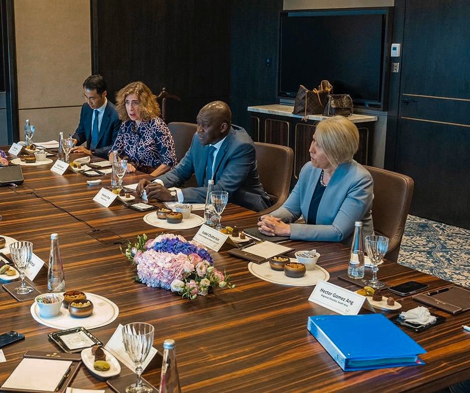 Diop_IFC's tweet photo. Insightful discussions around the challenges and opportunities in the Indian renewable energy sector. Scaling up renewables would be key to building a green and sustainable future. @IFC_org fully supports #India’s ambitious climate targets. https://t.co/JcVkGZfSkK