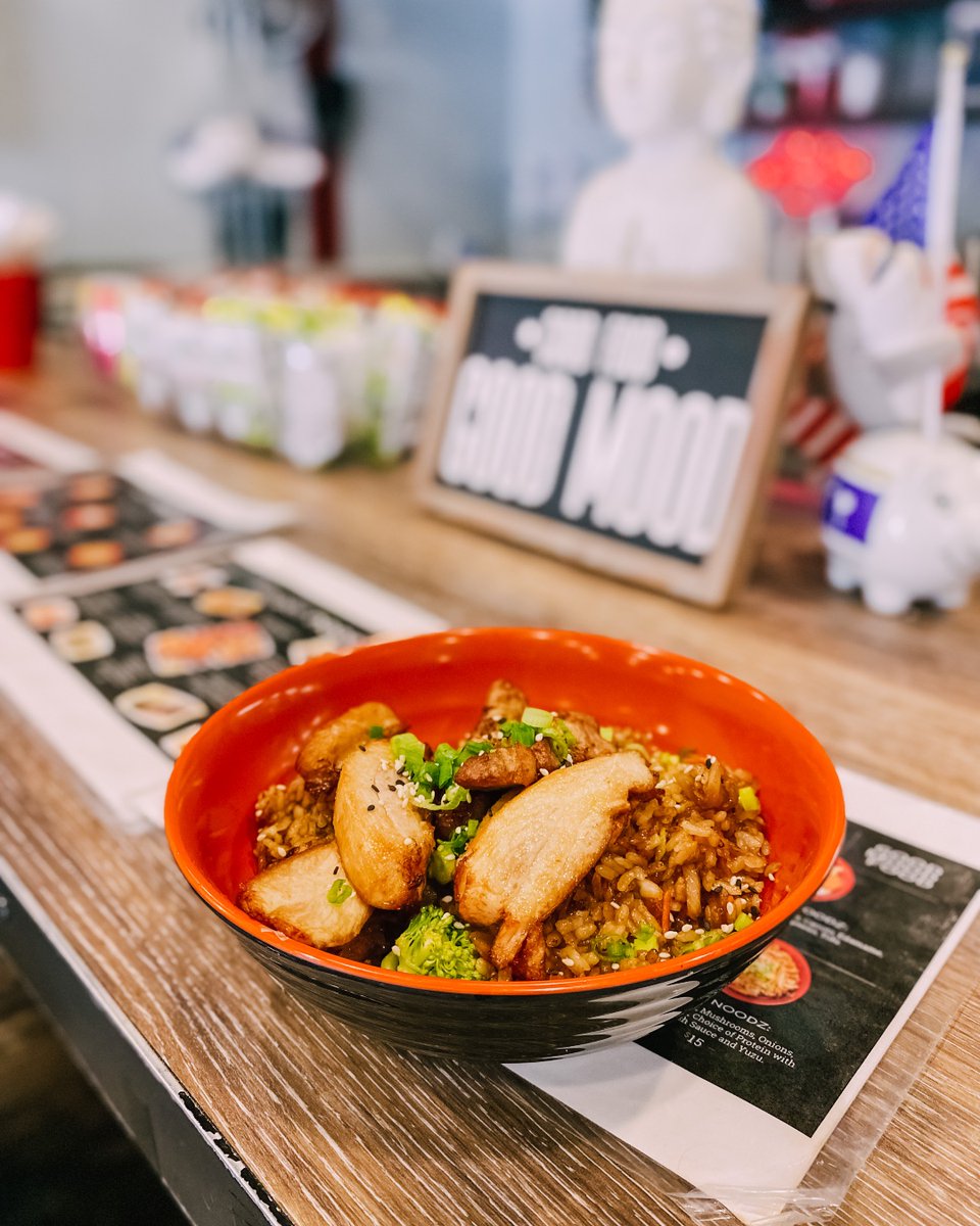 itscooldelivery's tweet photo. As the temperatures start to cool off, the Hot Noodz from Nood Good Mood Food are going to become very important in your life: https://t.co/wAK4DtLU48

#hiltonhead #hiltonheadisland #southcarolina #lowcountry #eatlocal #itscooldelivery #delivery #takeout #togofood #cooldelivery https://t.co/GlhKzF1bWK