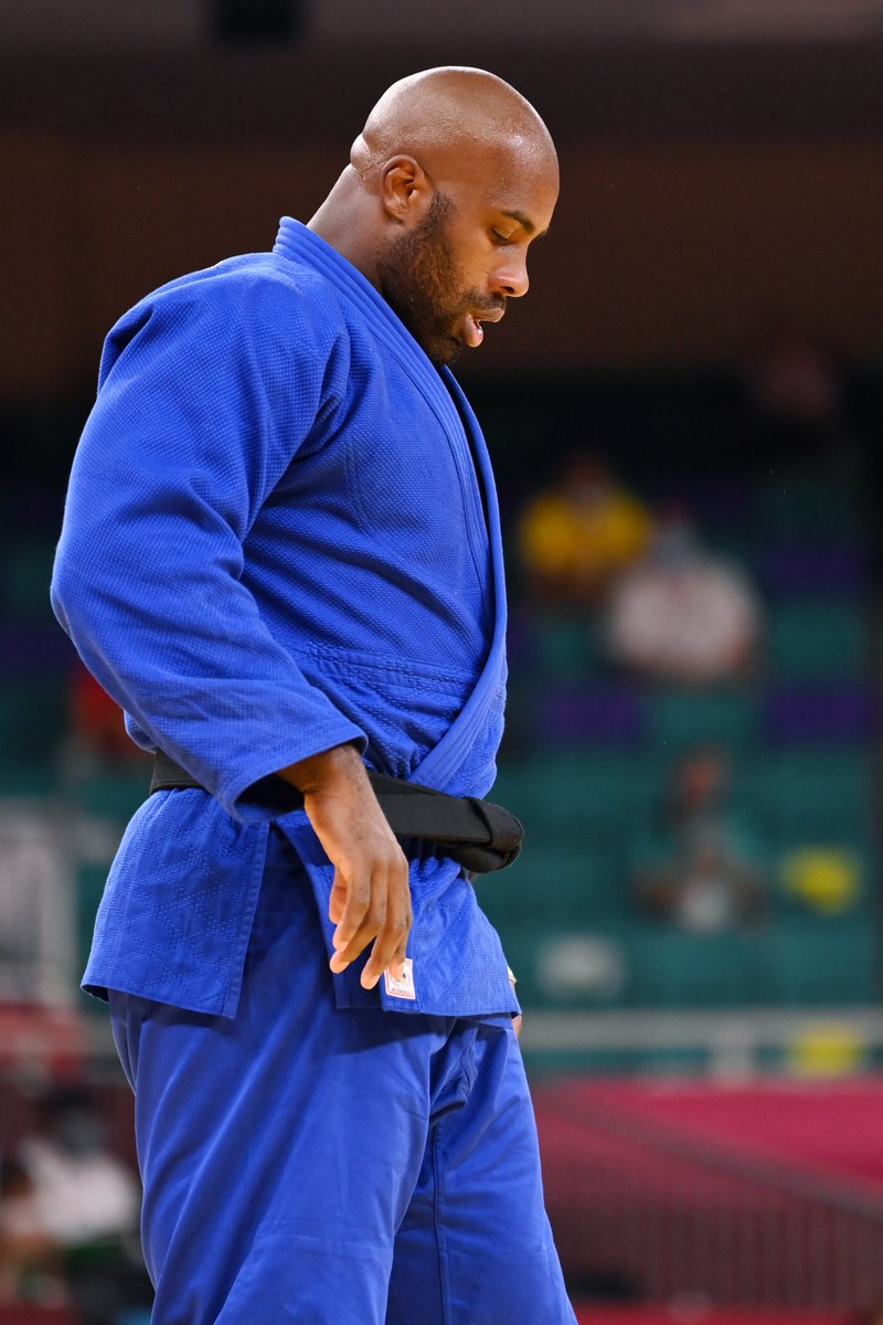 teddyriner's tweet photo. Hélas je le redoutais, mais les examens médicaux passés ce jour ont confirmé que je ne pourrai reprendre le judo avant quelques semaines, ce qui exclut donc ma participation aux prochains Championnats du Monde de Tachkent 🇺🇿 https://t.co/QklJi07QoX