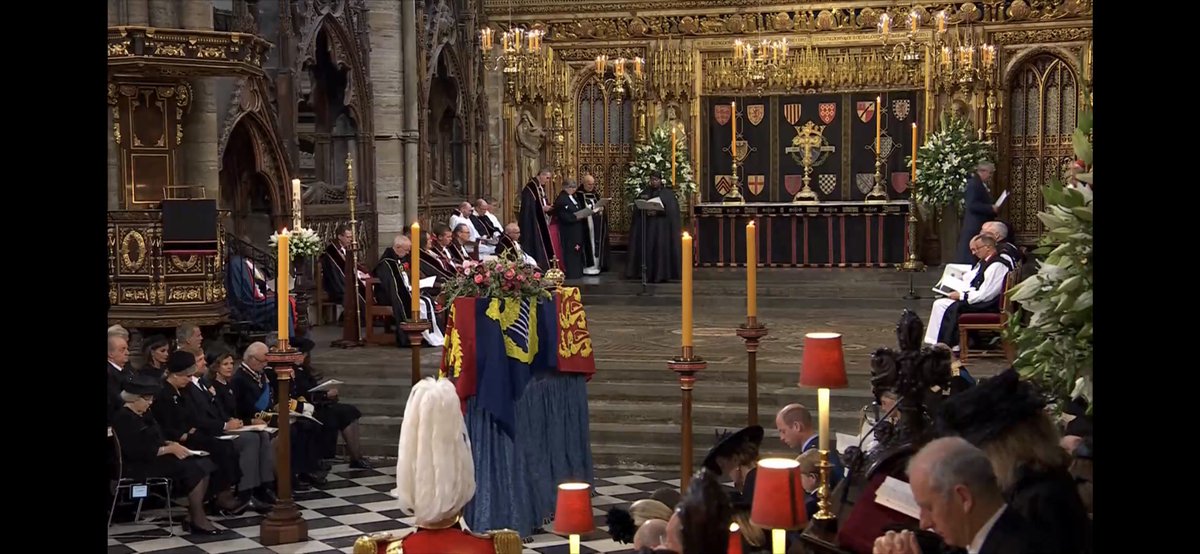 TheSholaAdesoye's tweet photo. The State funeral of Queen Elizabeth II. Jesus still showcases himself in the scriptures as they are read for the whole world to hear. #queensfuneral #QueenElizabeth #Jesus https://t.co/YwHVe3lbR1