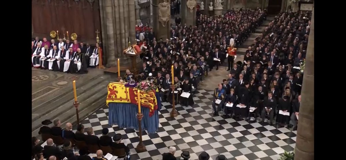 TheSholaAdesoye's tweet photo. The State funeral of Queen Elizabeth II. Jesus still showcases himself in the scriptures as they are read for the whole world to hear. #queensfuneral #QueenElizabeth #Jesus https://t.co/YwHVe3lbR1