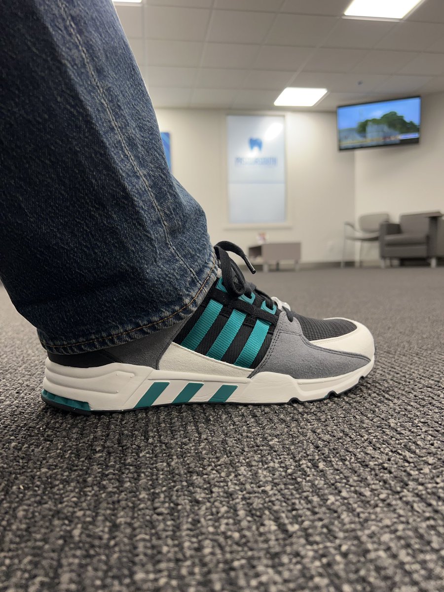 poonisms's tweet photo. Out here flexin on the dental office lol #adidaseqtsupport93 #adidasequipment #adidaseqt #adidaseqtsupport https://t.co/q9K2Z1s8mV