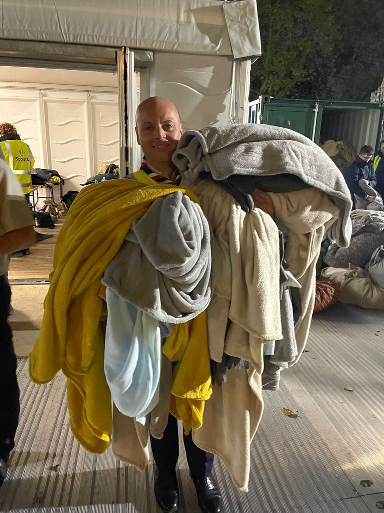 The ‘night owls’ service ended at 6am after paying respects to HM The Queen before heading back to Gilwell to watch the funeral. <a href="/scouts/">Scouts</a> #proud