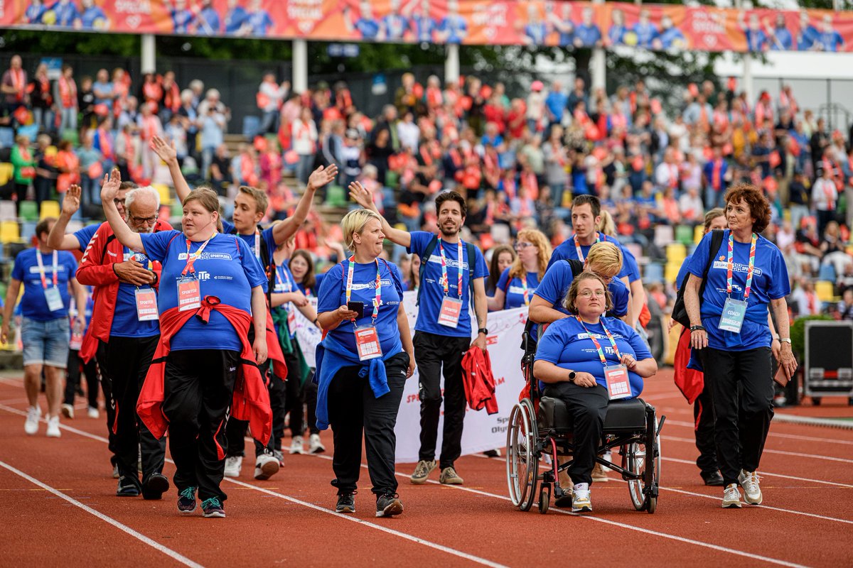 DTZC's tweet photo. Alweer 100 dagen geleden... Maar wat was het fantastisch! 🔥
#SpecialOlympics2022 #DTZC #throwbackmonday @SONS_Twente2022 https://t.co/tWForOCRcH