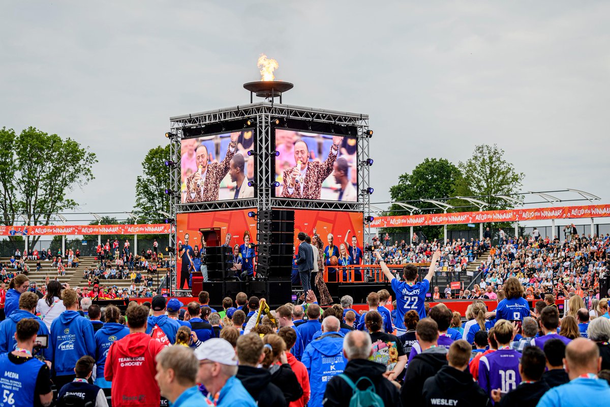 DTZC's tweet photo. Alweer 100 dagen geleden... Maar wat was het fantastisch! 🔥
#SpecialOlympics2022 #DTZC #throwbackmonday @SONS_Twente2022 https://t.co/tWForOCRcH