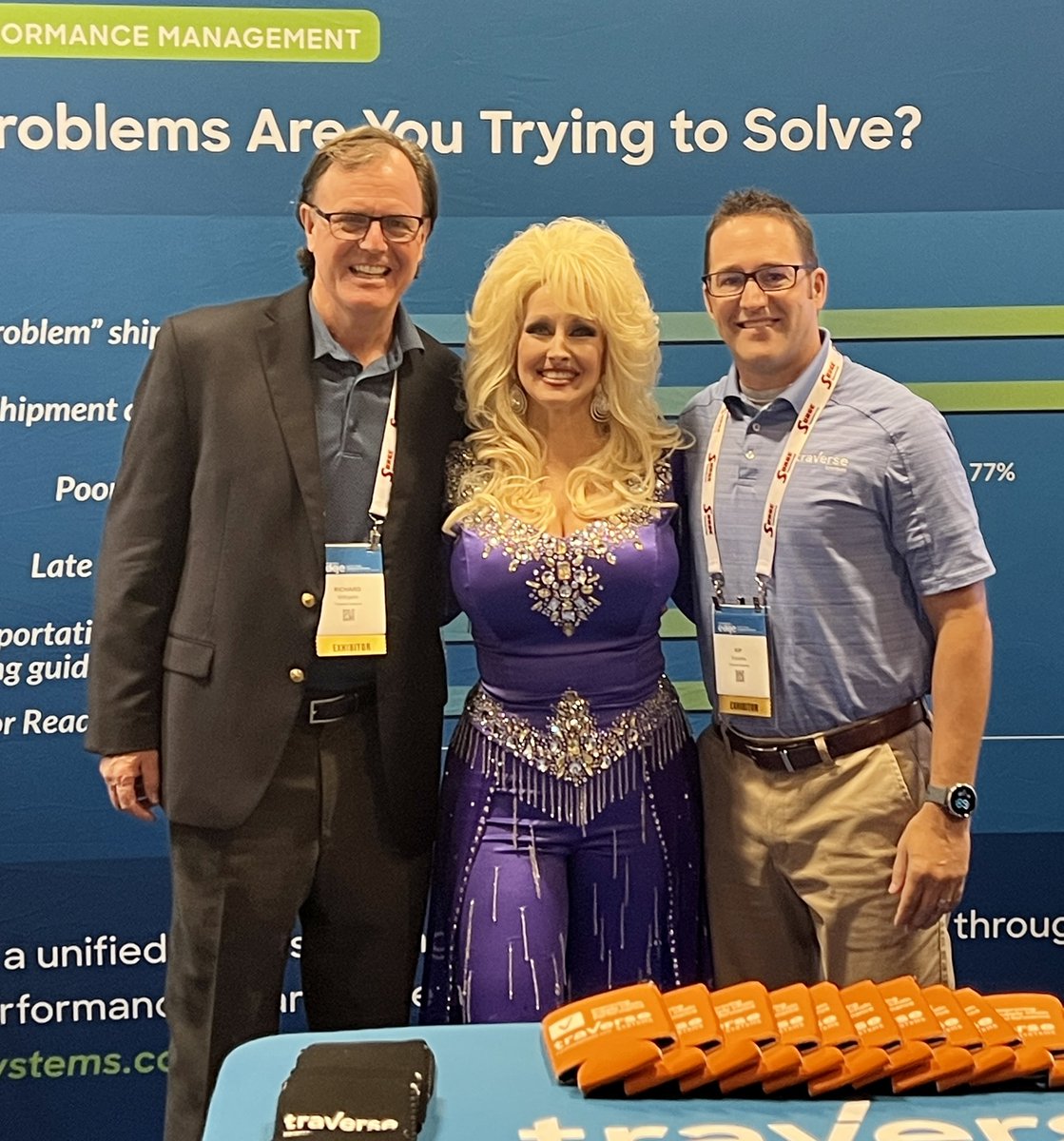 traversesystems's tweet photo. Looking to improve supply chain performance? Even Dolly is. Please join us in booth #105 in Nashville at #CSCMPEDGE #EDGE2022 #CSCMP #supplychainperformance #supplierperformance #vendorperformance https://t.co/TAf9Riiafg